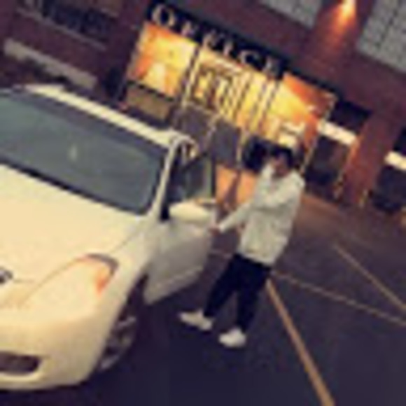 Meet your Posher, Bruno - Picture 1 of 1